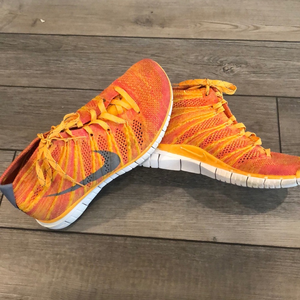 Nike Flyknit Chukka size 8.5